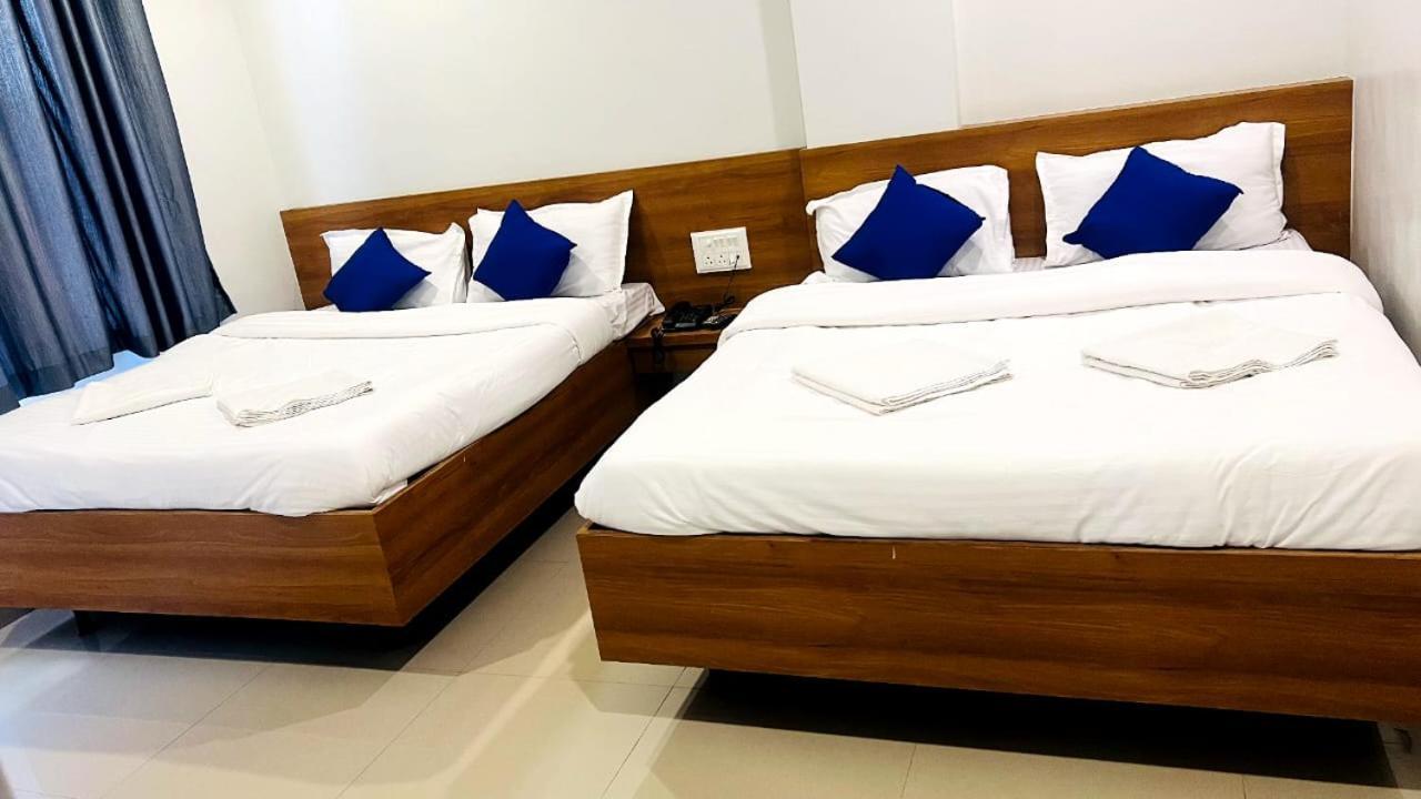 Hotel Sai Smruti Shirdi Buitenkant foto